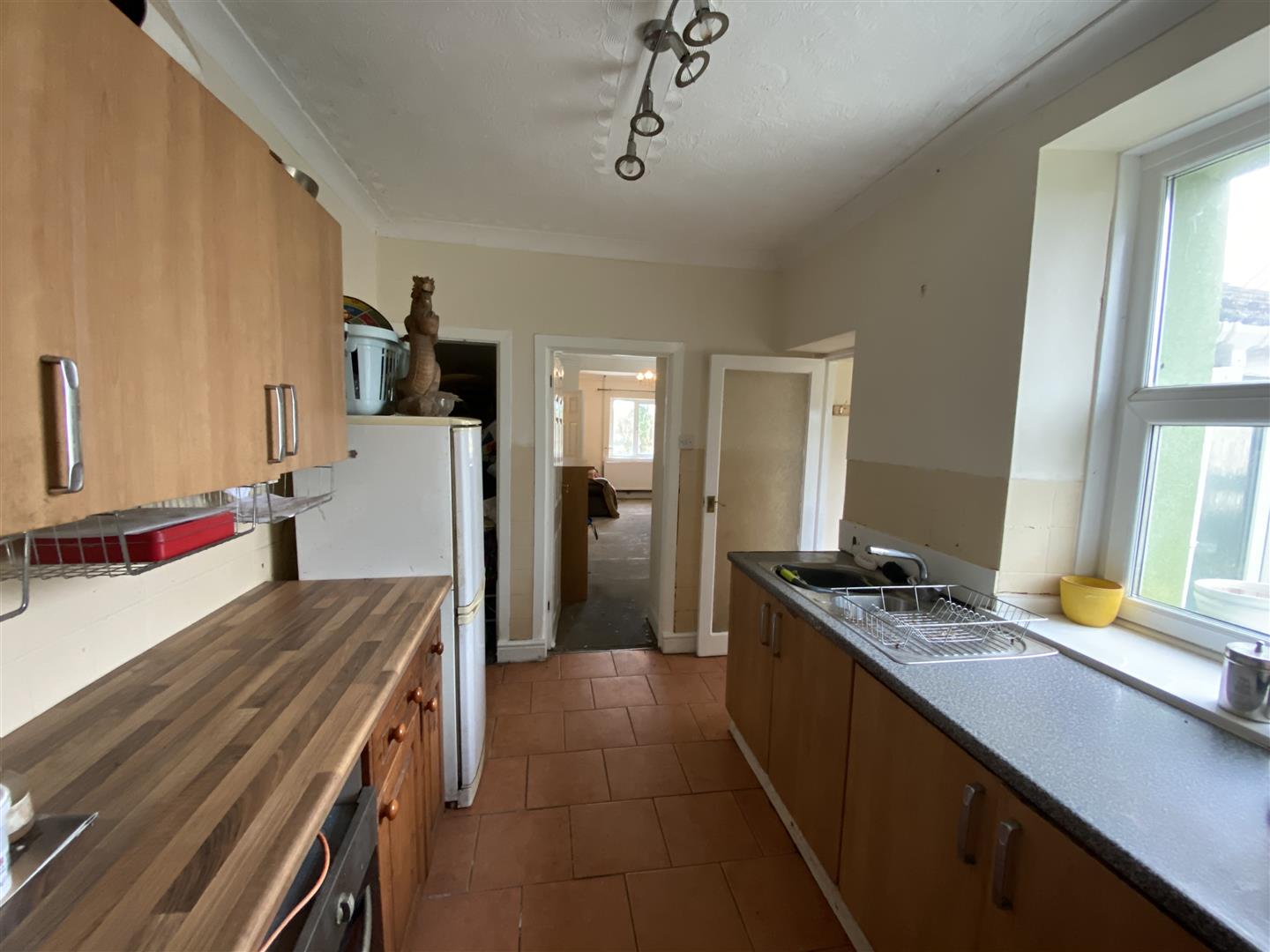 KITCHEN/BREAKFAST ROOM